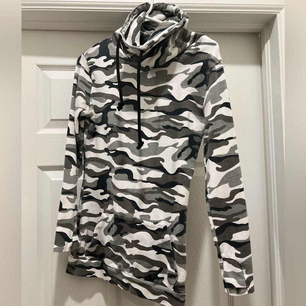 Camo Lily & Lottie Cowl